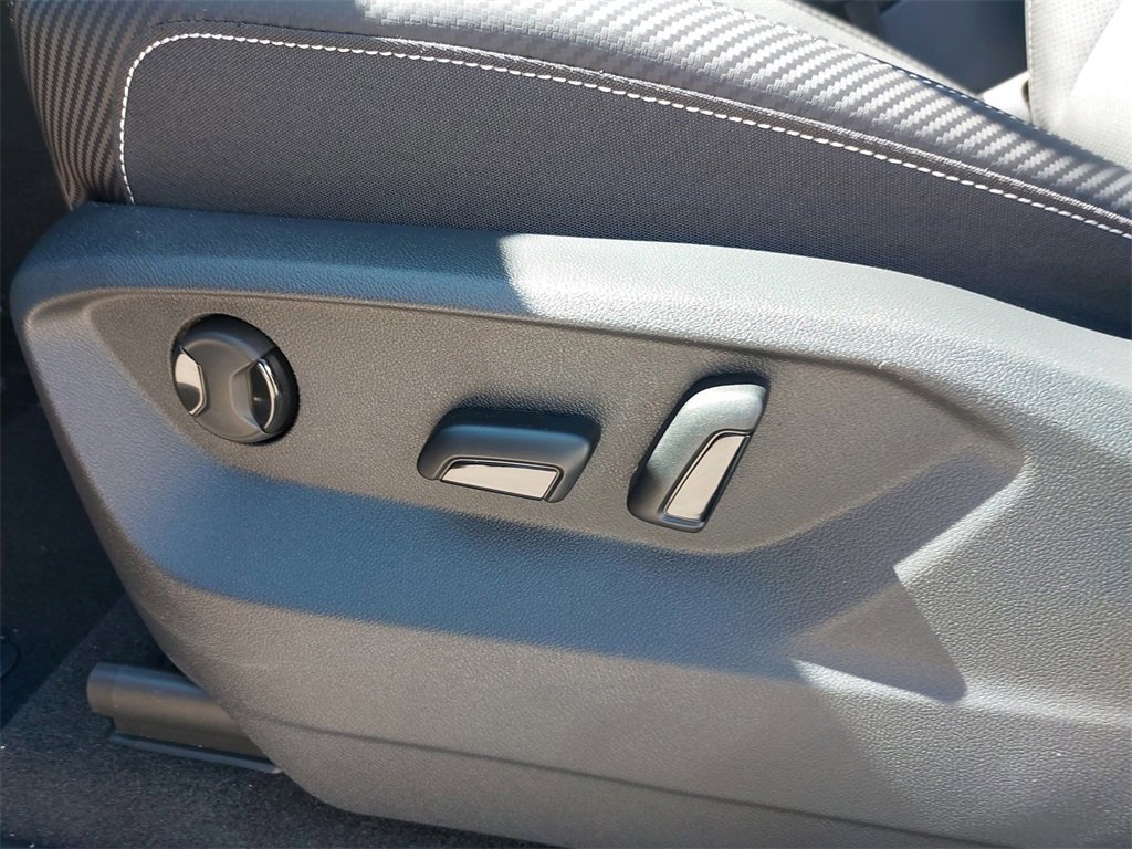 New 2025 Volkswagen Atlas Cross Sport SE image 22