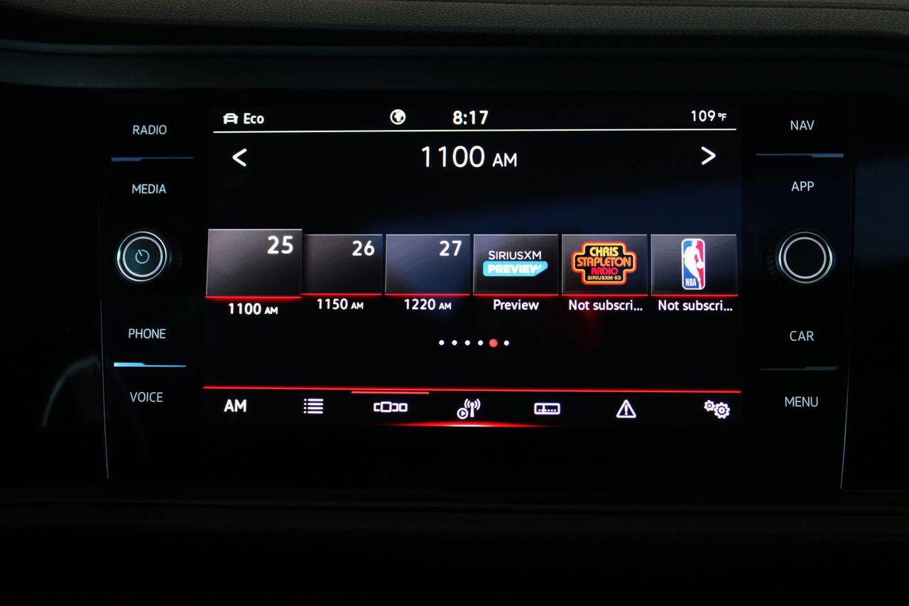 Used 2022 Volkswagen Jetta SEL FWD image 13