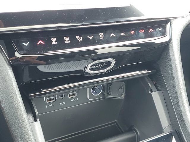 New 2026 Jeep Grand Cherokee L Limited w/ Limited Altitude Package AWD/4WD image 27