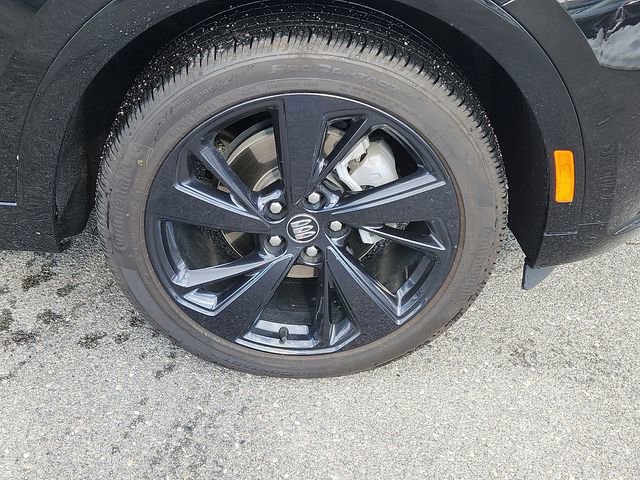 Certified 2025 Buick Envision Sport Touring image 8