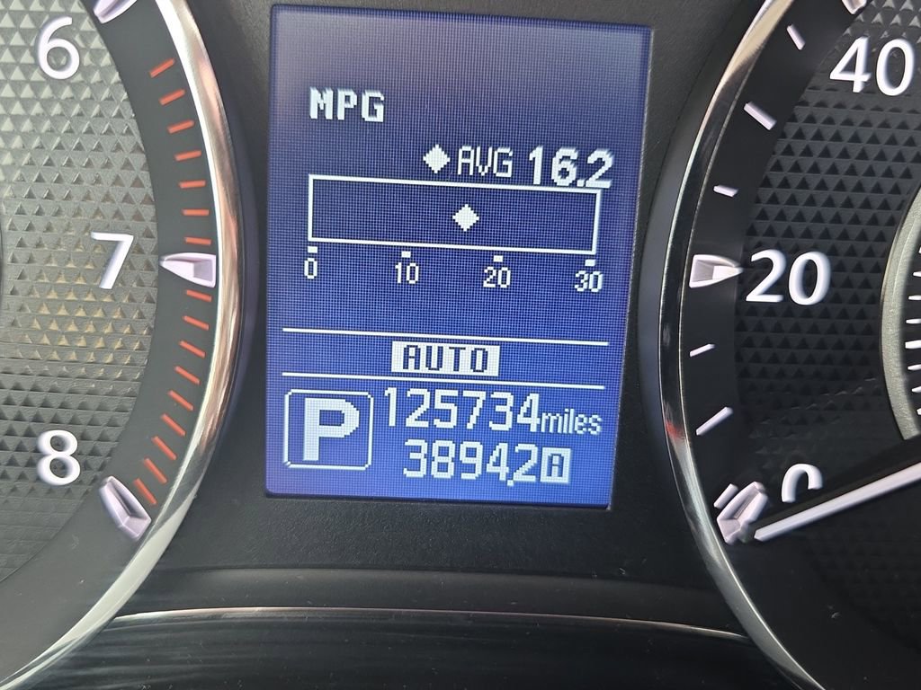 Used 2020 Nissan Armada SL w/ Premium Package image 21