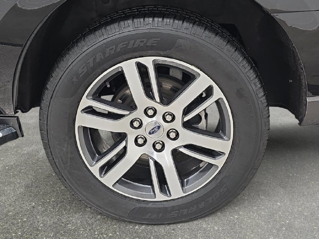 Used 2022 Ford Expedition Limited AWD/4WD image 31