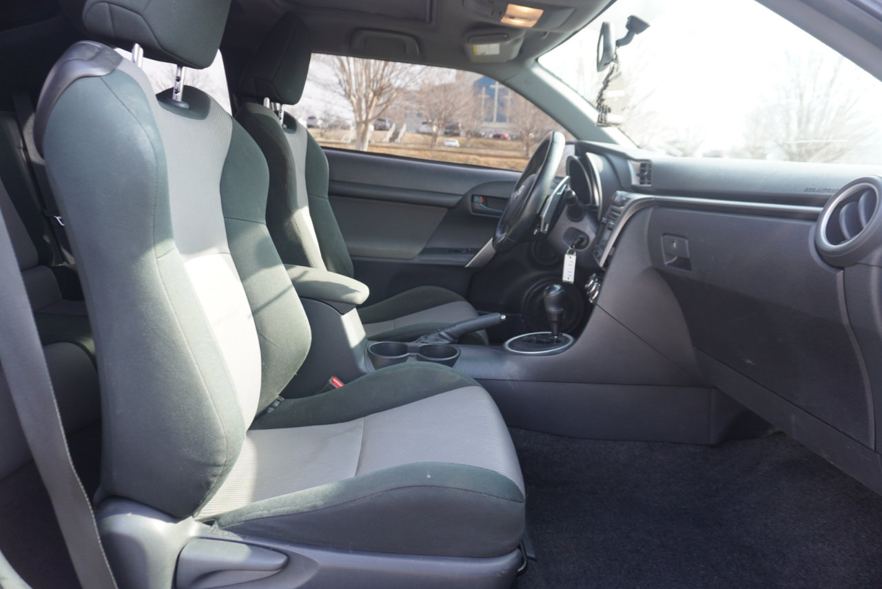 Used 2015 Scion tC image 17