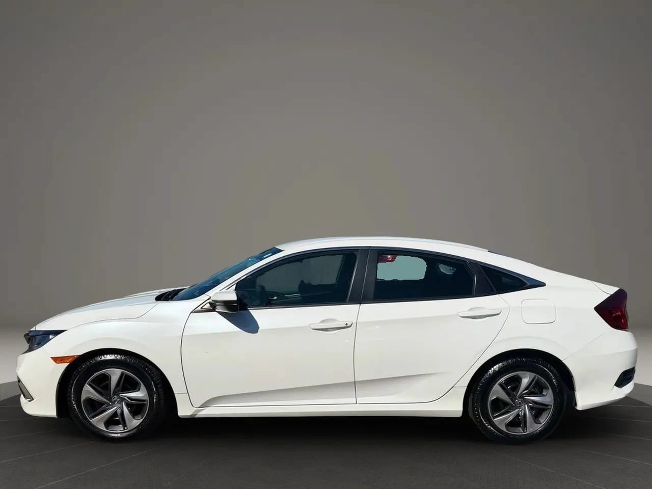 Used 2020 Honda Civic LX image 3