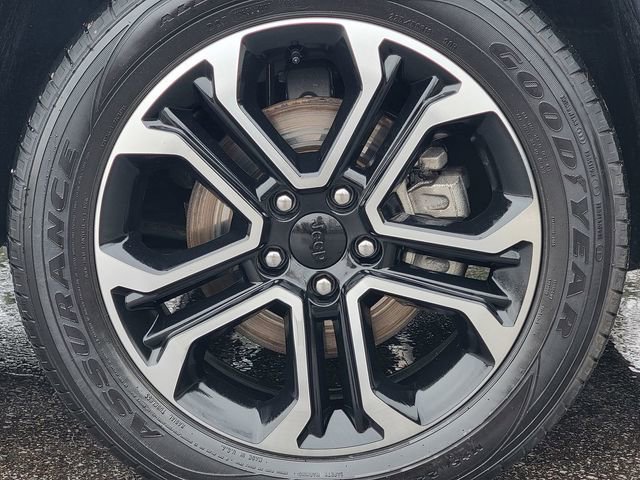 Certified 2022 Jeep Compass Limited image 17