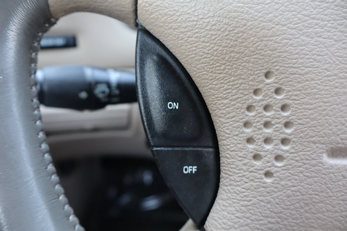 Used 1999 Ford Mustang Convertible RWD image 25