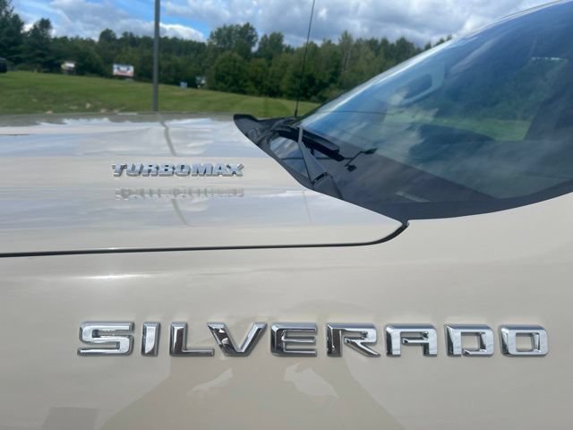 New 2026 Chevrolet Silverado 1500 Custom w/ Turbomax Blackout Package AWD/4WD image 9