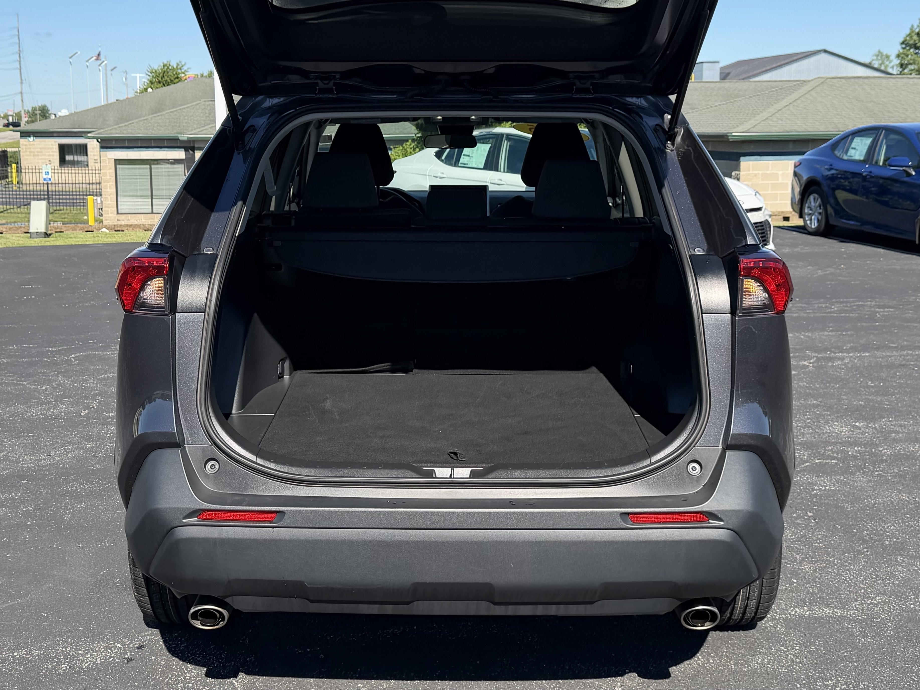 Certified 2025 Toyota RAV4 XLE AWD/4WD image 7