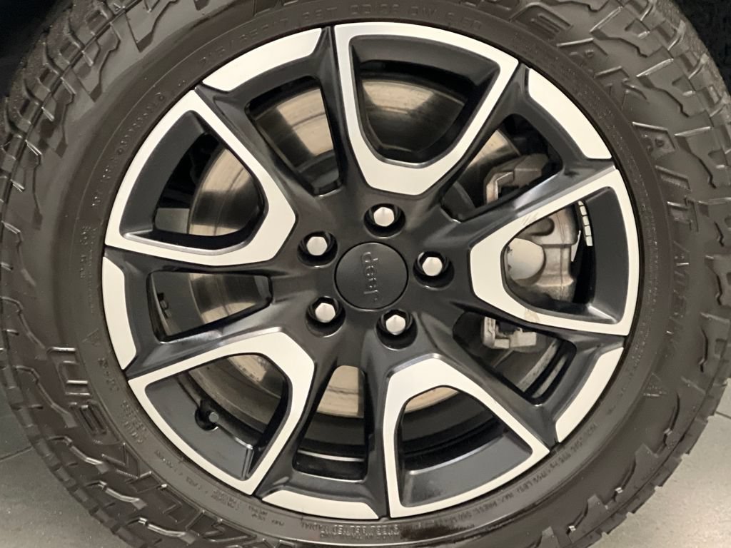Used 2024 Jeep Compass Trailhawk AWD/4WD image 66