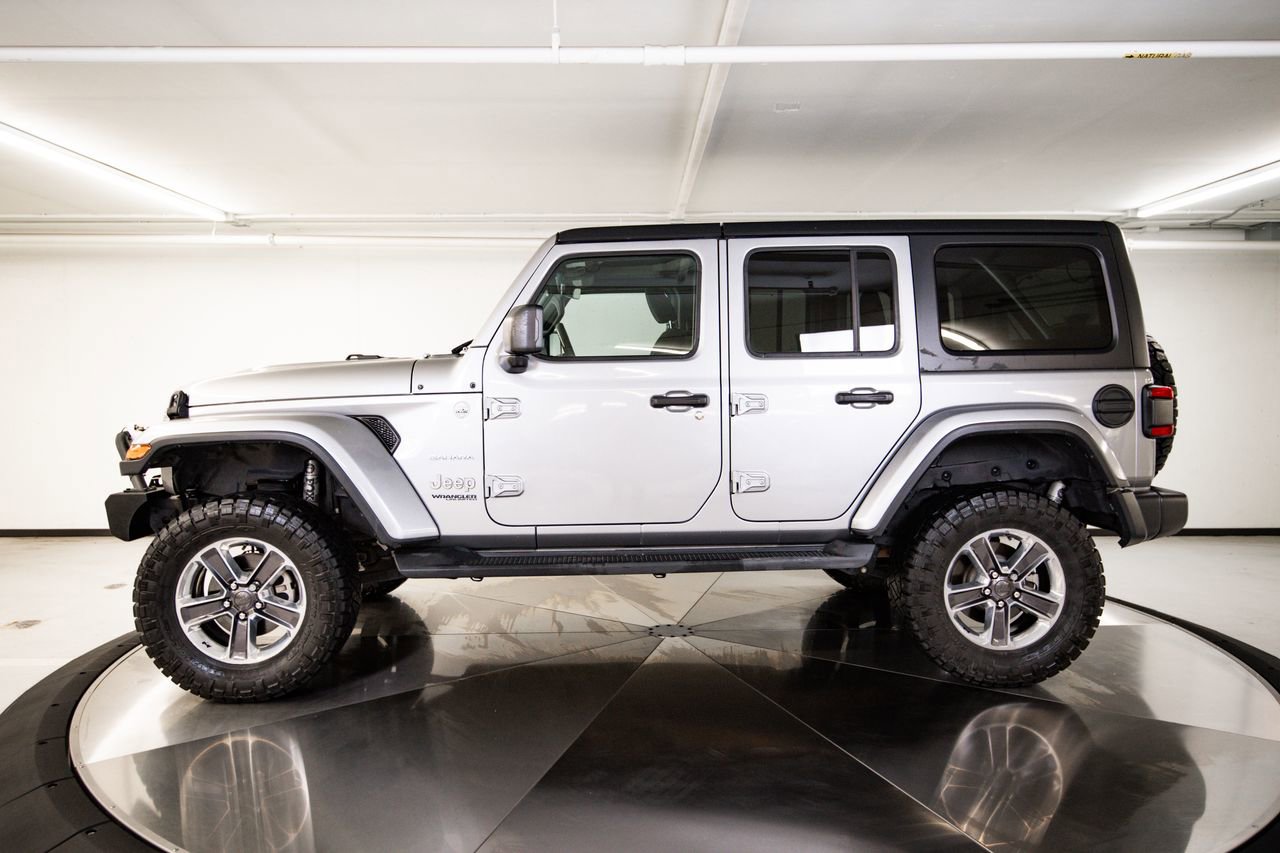 Used 2020 Jeep Wrangler Unlimited Sahara AWD/4WD image 2