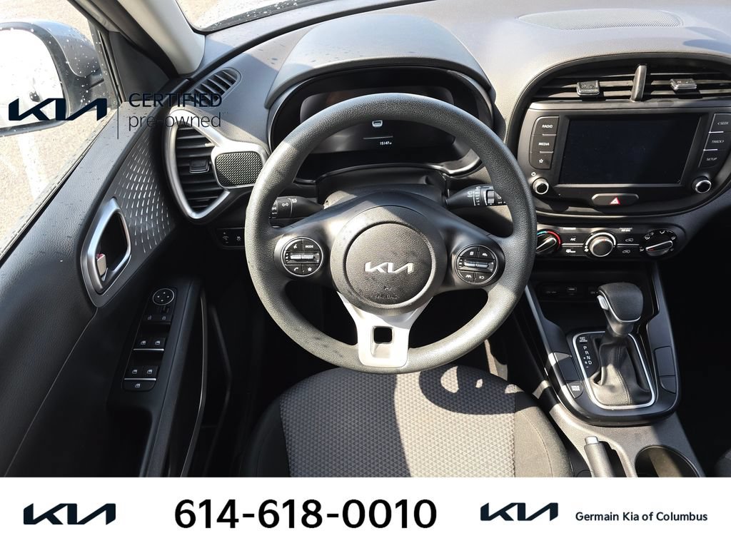 Certified 2025 Kia Soul LX w/ LX Technology Package FWD image 16