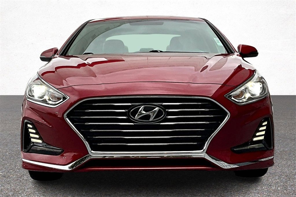 Used 2018 Hyundai Sonata Limited image 3