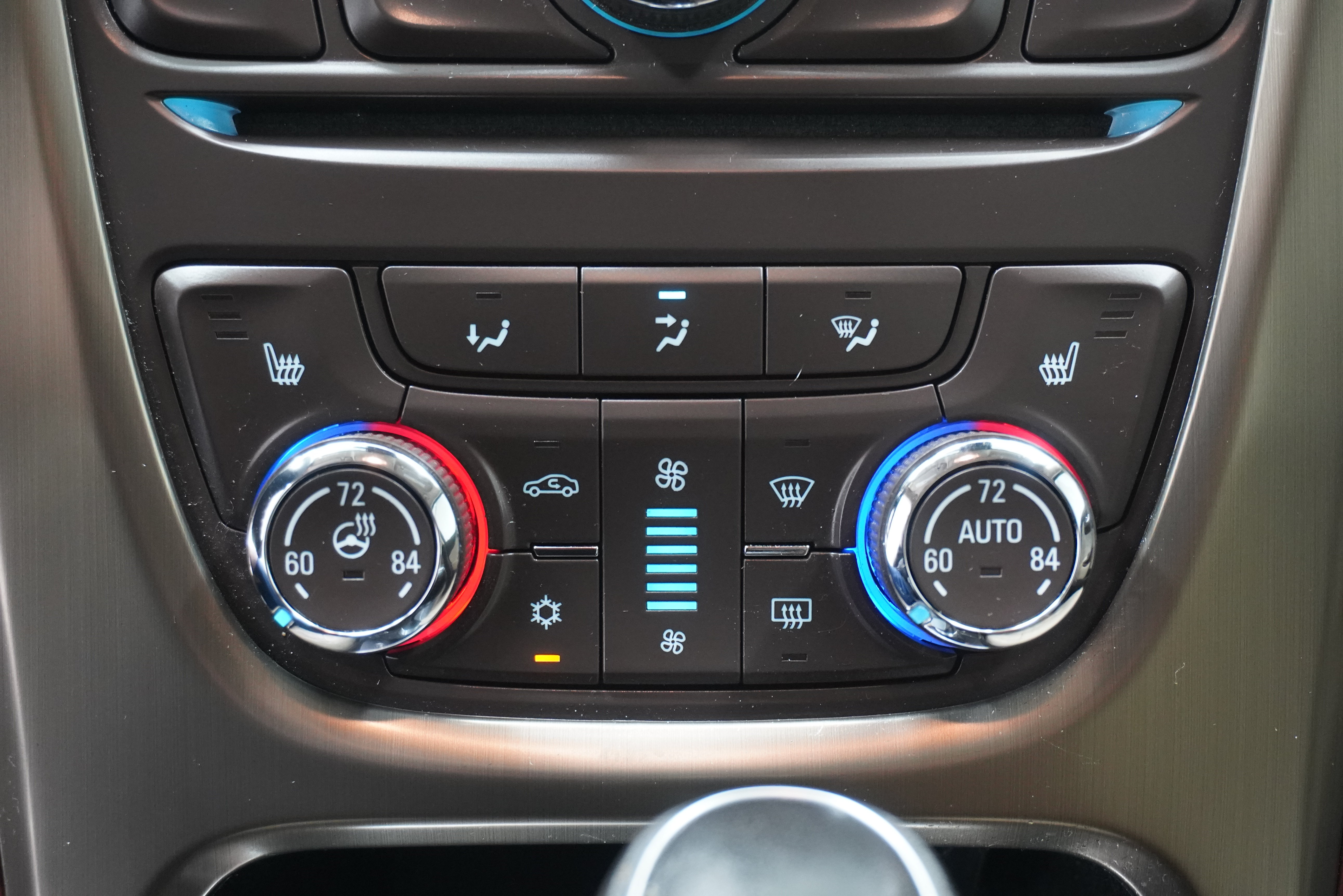 Used 2014 Buick Verano Leather FWD image 19