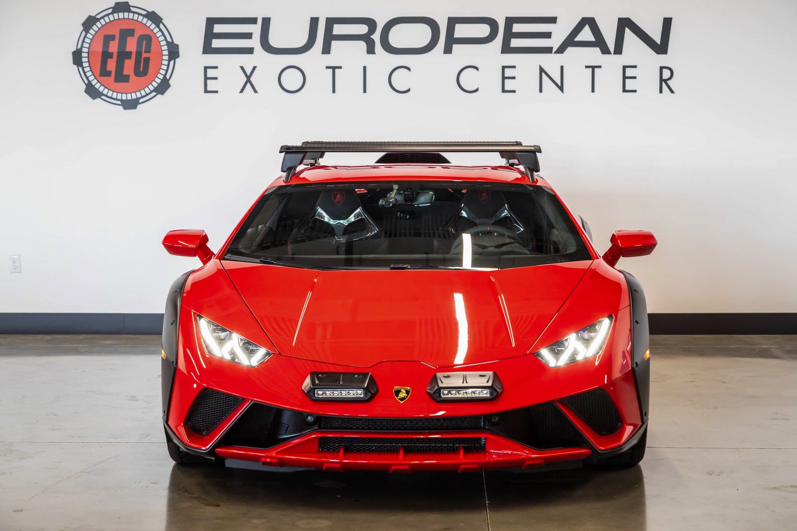 Used 2024 Lamborghini Huracan Sterrato AWD/4WD image 3