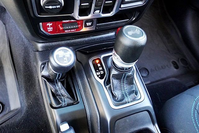 Certified 2023 Jeep Wrangler Unlimited Rubicon 4xe AWD/4WD image 32