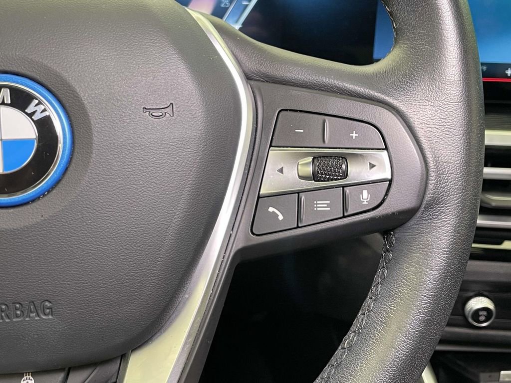 Used 2023 BMW i4 eDrive40 w/ Premium Package RWD image 36