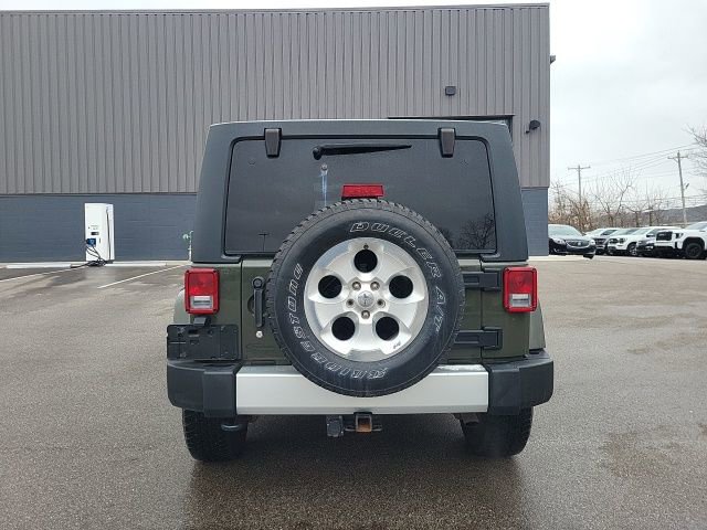 Used 2015 Jeep Wrangler Unlimited Sahara w/ Connectivity Group image 4