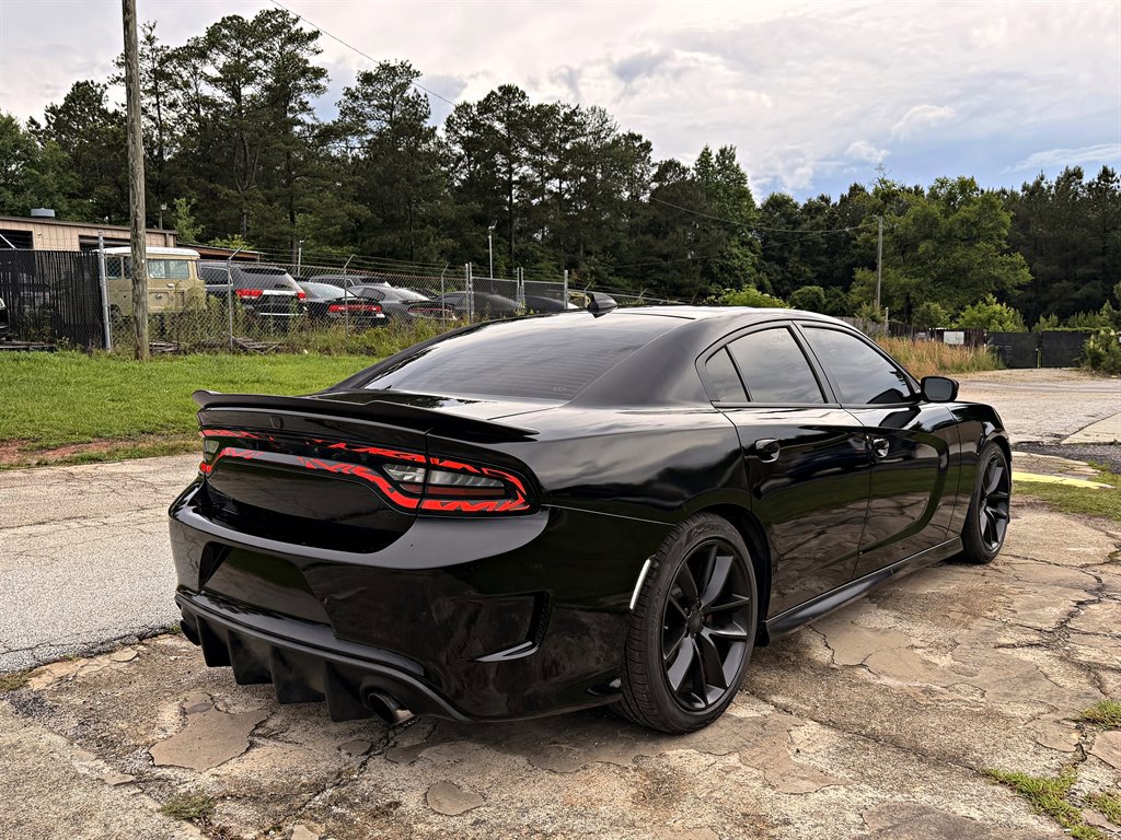 Used 2016 Dodge Charger R/T Scat Pack RWD image 5