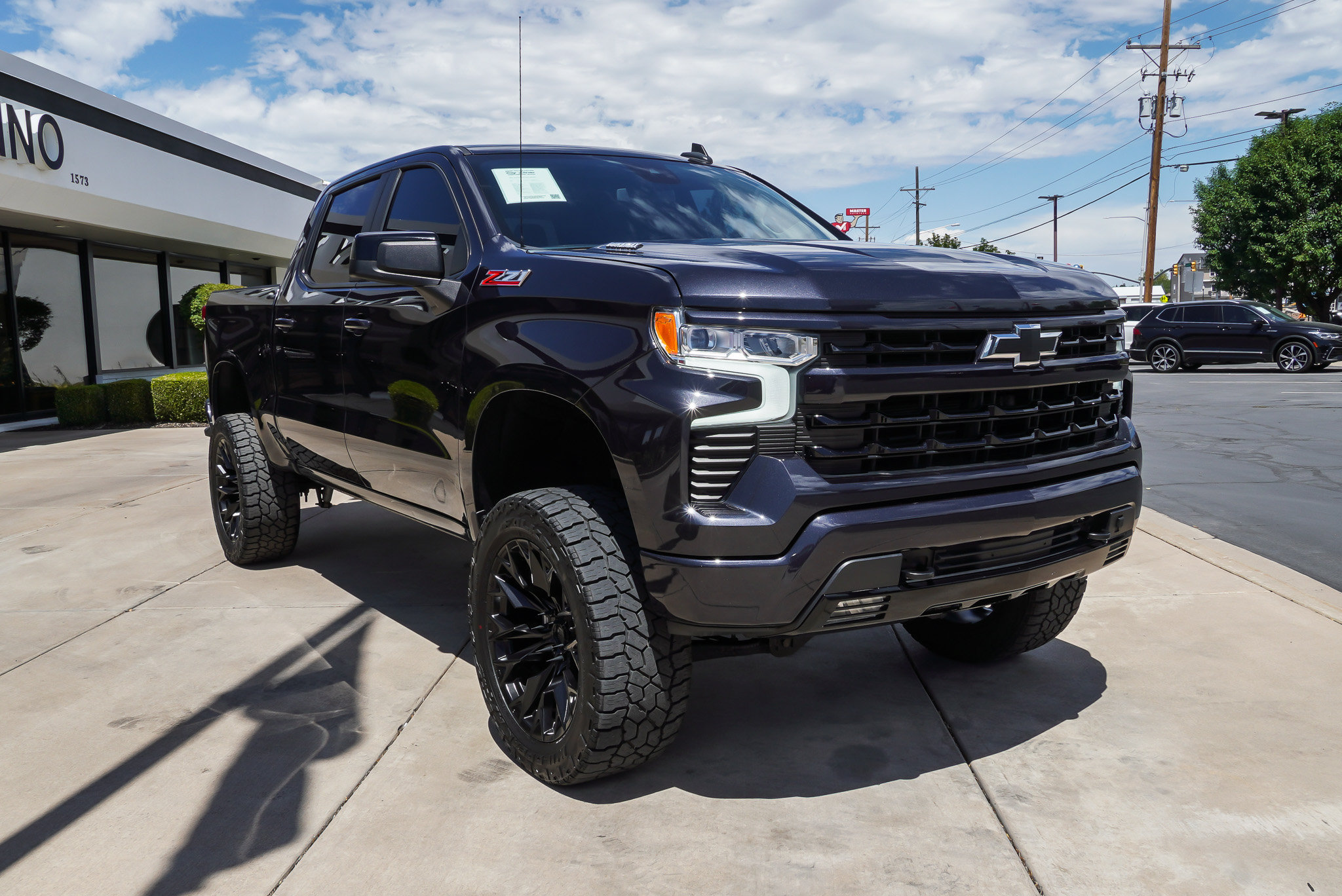 Used 2024 Chevrolet Silverado 1500 RST AWD/4WD image 2