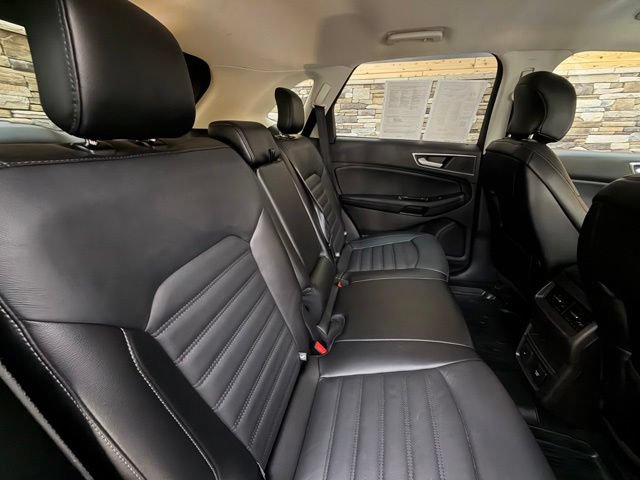 Used 2017 Ford Edge SEL w/ Equipment Group 201A AWD/4WD image 36