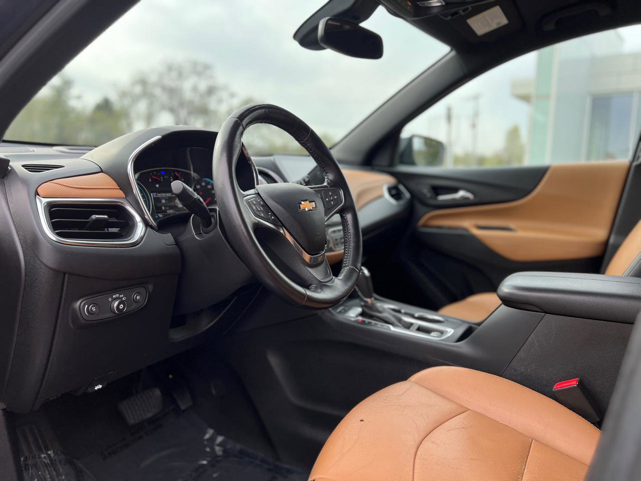 Used 2018 Chevrolet Equinox Premier AWD/4WD image 15
