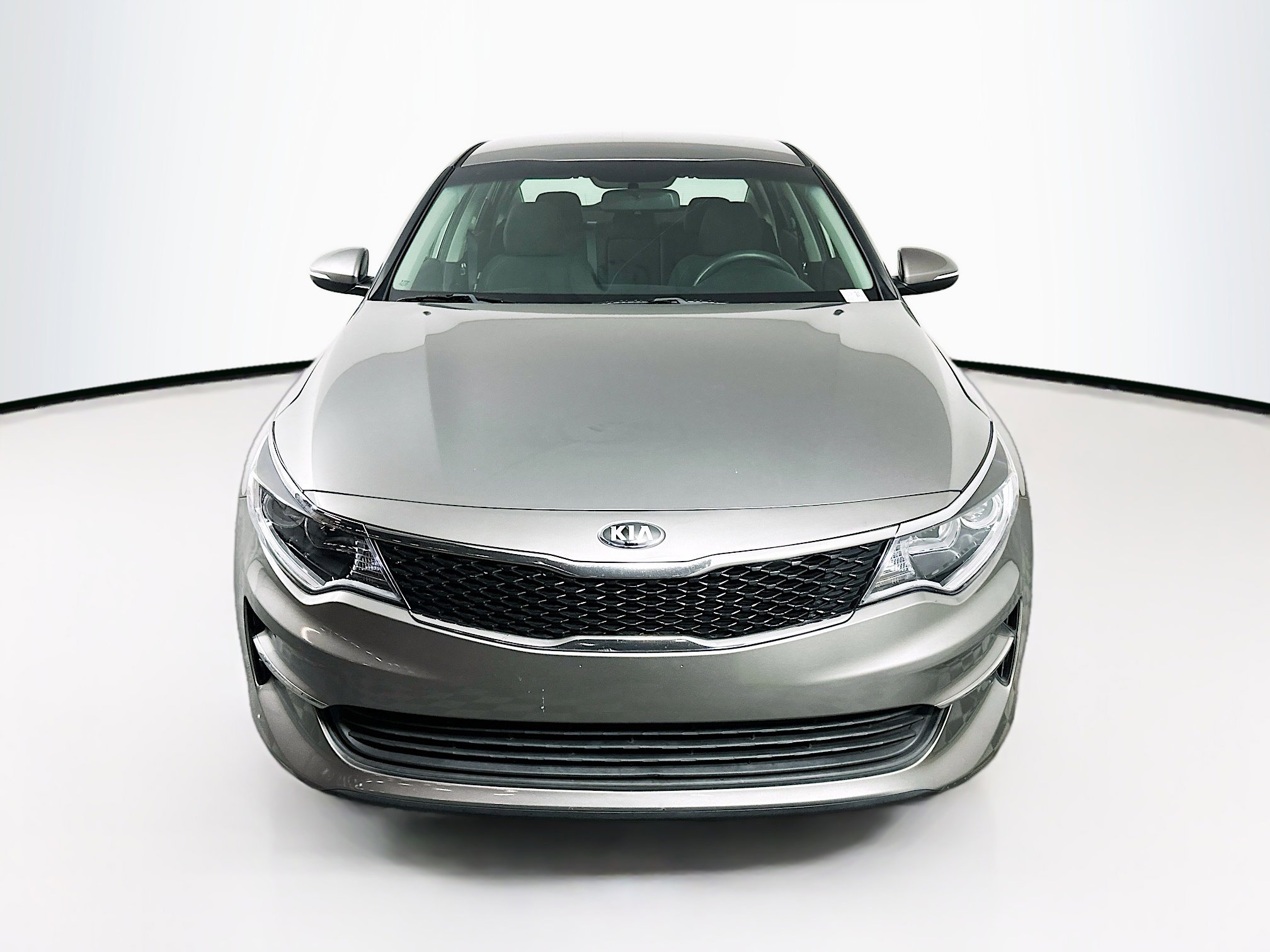 Used 2017 Kia Optima LX w/ Driver Convenience Package FWD image 2
