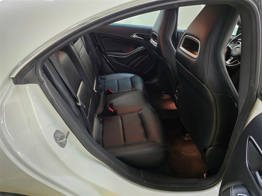 Used 2018 Mercedes-Benz CLA 250 image 12