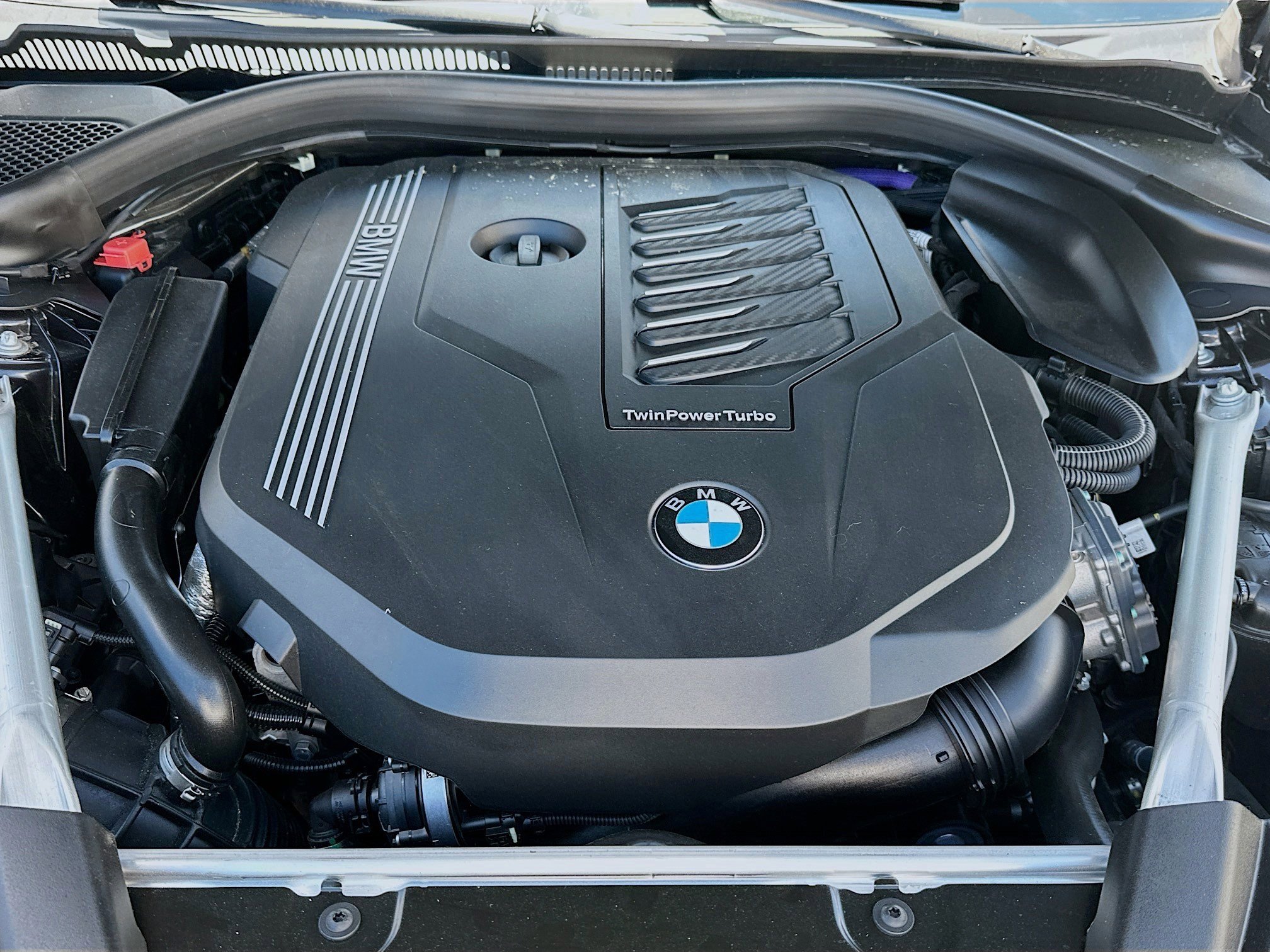 Used 2023 BMW 540i w/ Premium Package image 29