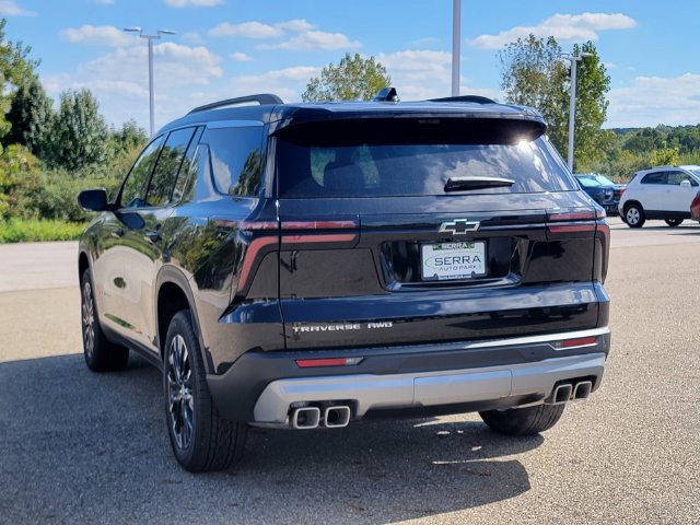 New 2026 Chevrolet Traverse LT w/ Sun and Wheel Package AWD/4WD image 8
