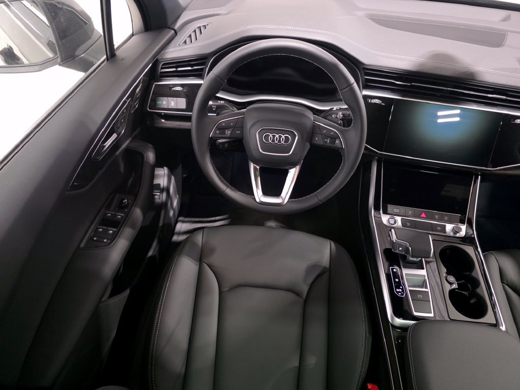 New 2026 Audi Q7 2.0T Premium AWD/4WD image 16