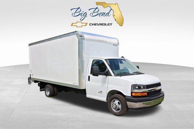 Used 2025 Chevrolet Express 4500 w/ Power Convenience Package RWD video 1