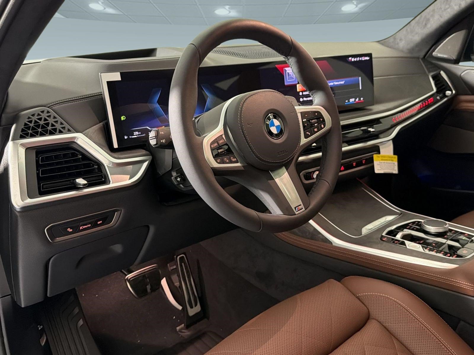 New 2027 BMW X7 xDrive40i w/ M Sport Package AWD/4WD image 3