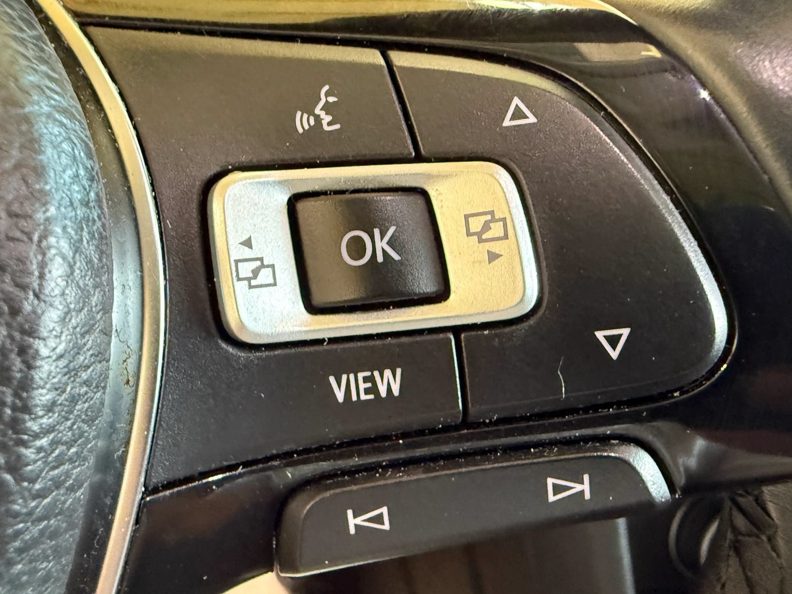 Used 2019 Volkswagen Tiguan SE w/ Panoramic Sunroof Package AWD/4WD image 21