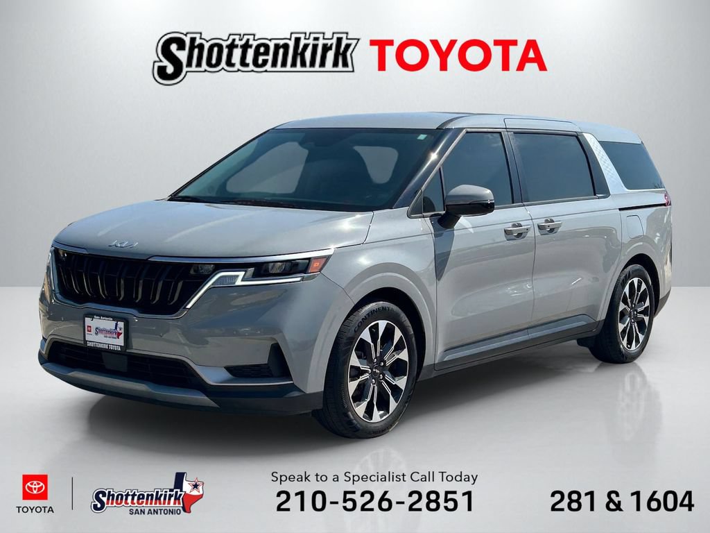 Used 2023 Kia Carnival EX