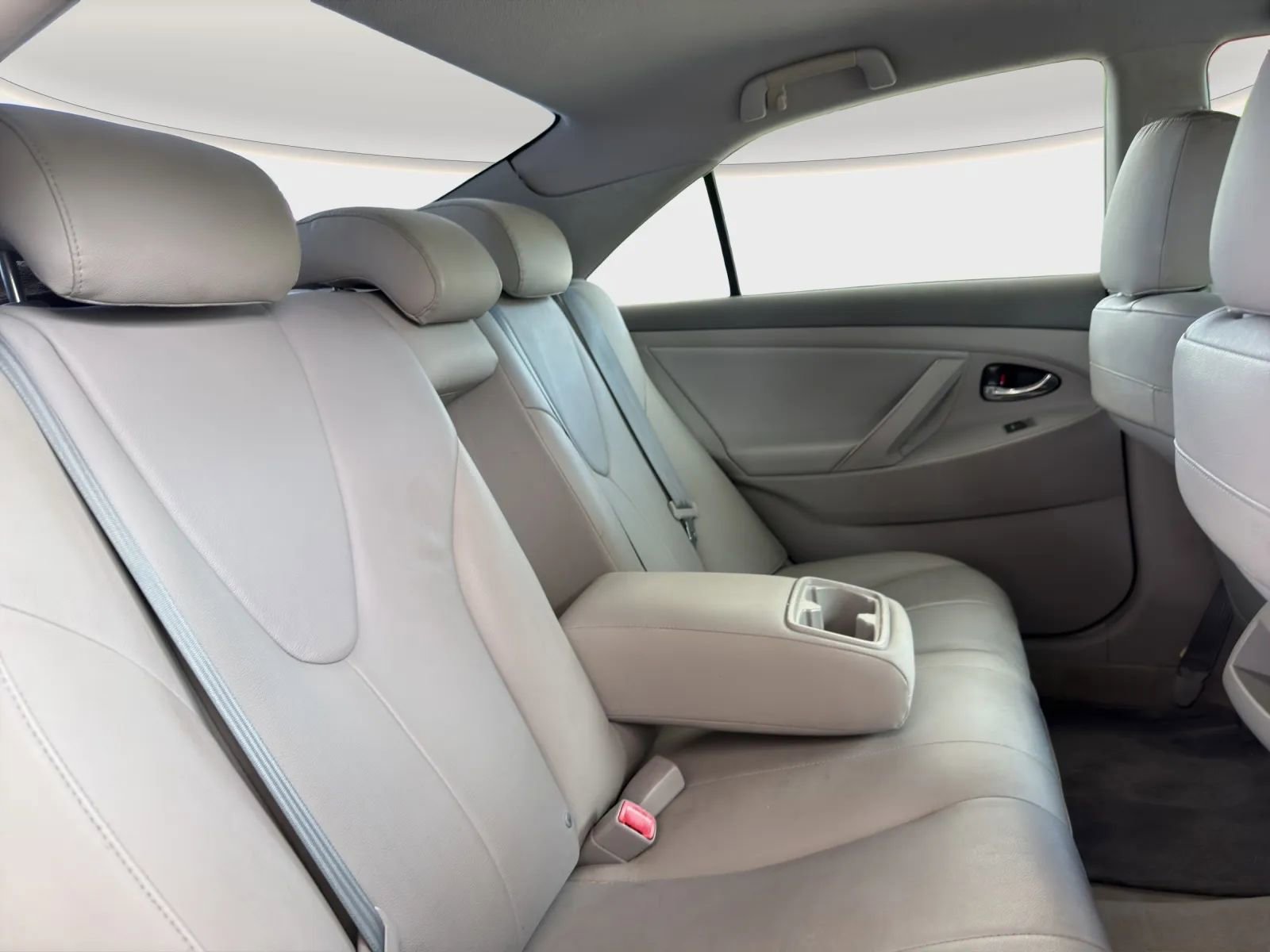 Used 2011 Toyota Camry LE w/ LE Extra-Value Pkg FWD image 19