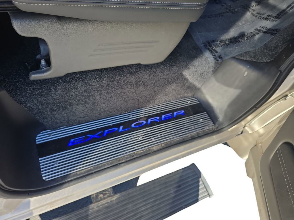 Used 2023 GMC Savana 2500 Work Van image 18