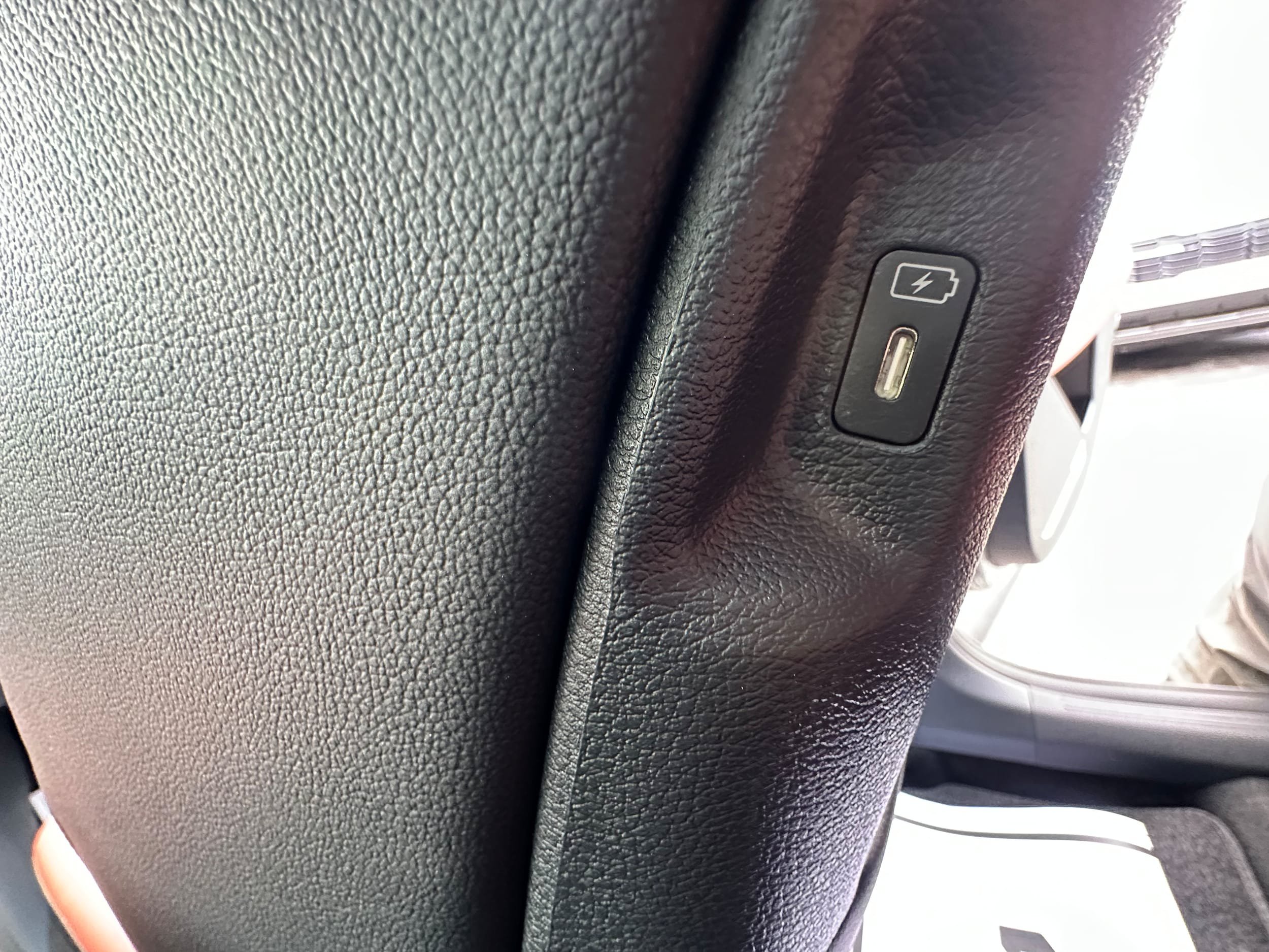 New 2027 Kia Sportage SX Prestige AWD/4WD image 17