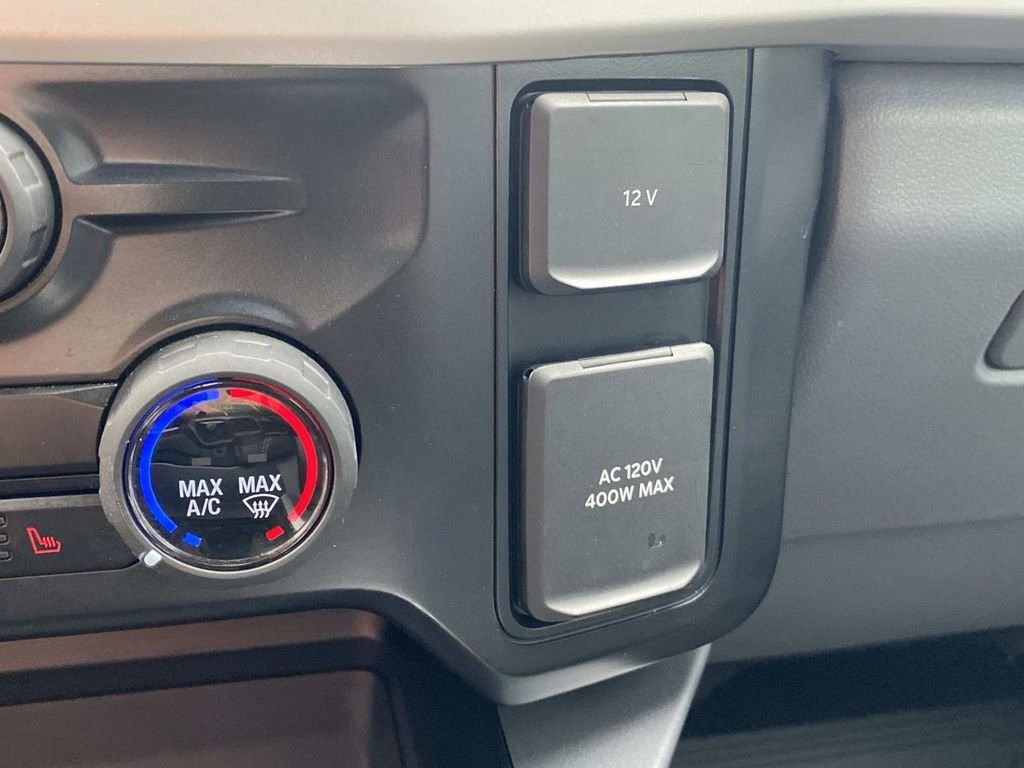 Used 2024 Ford F250 XLT w/ Black Appearance Package AWD/4WD image 30