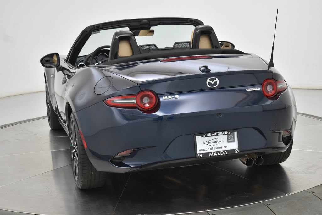 Used 2025 MAZDA MX-5 Miata Grand Touring RWD image 19