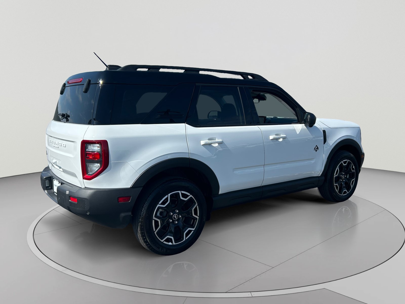 Used 2025 Ford Bronco Sport Outer Banks w/ Outer Banks Tech Package+ AWD/4WD image 5