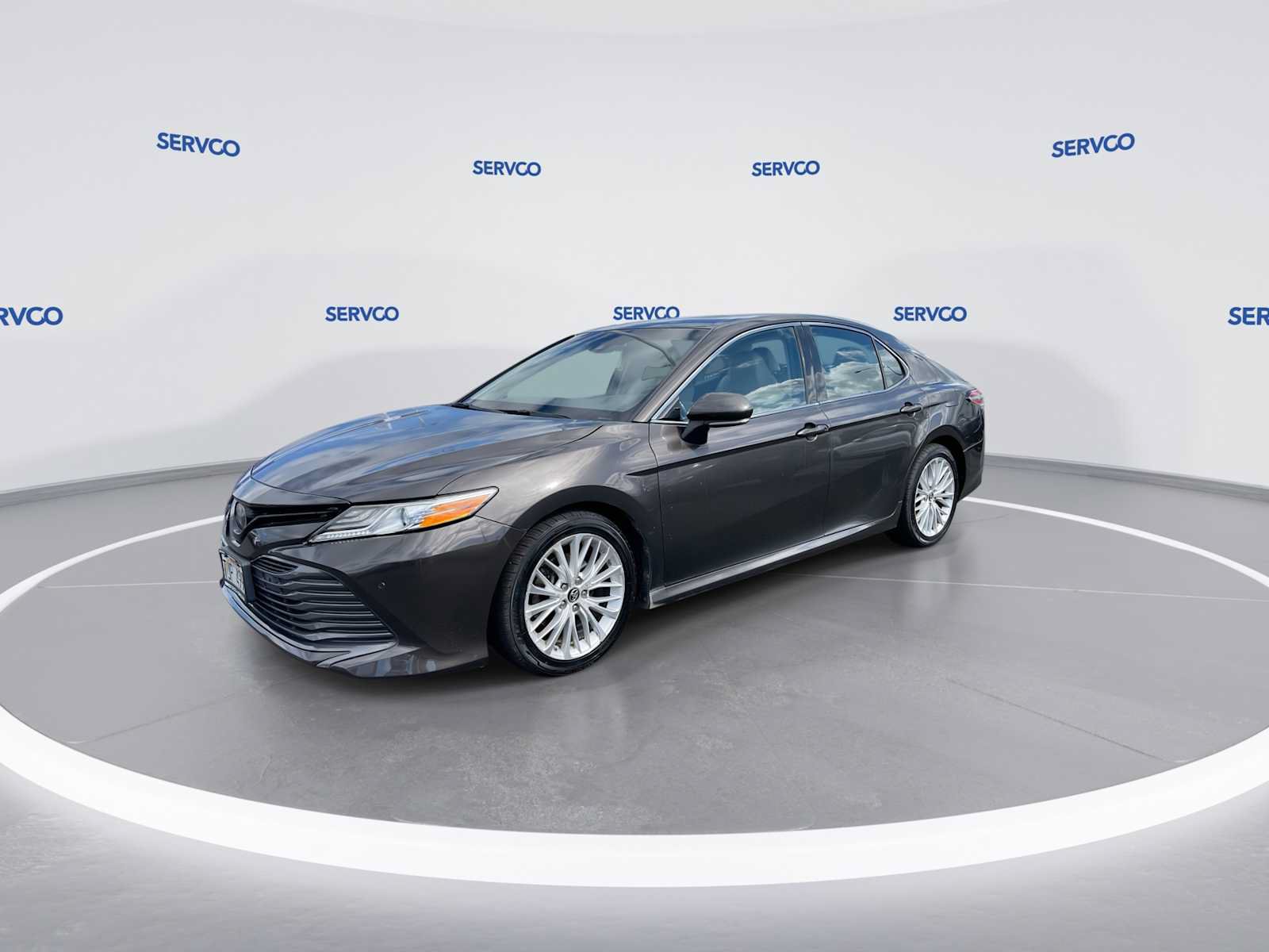 Used 2018 Toyota Camry XLE FWD image 4