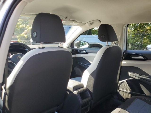 New 2027 Volkswagen Taos S FWD image 18