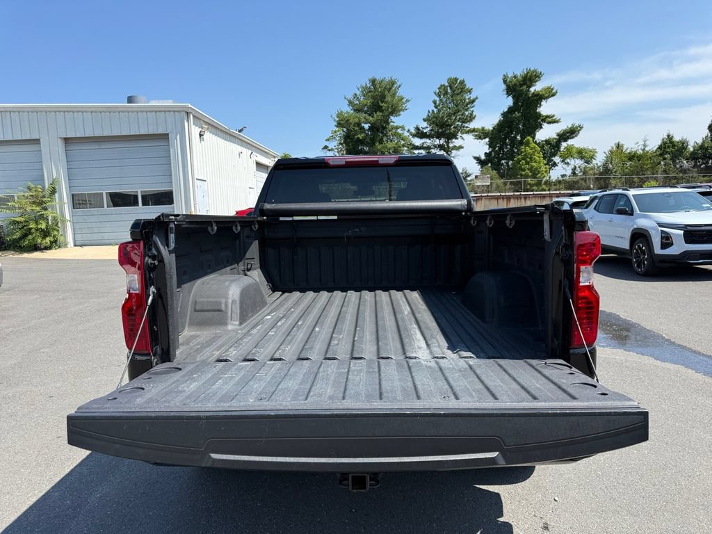 Used 2024 Chevrolet Silverado 1500 Custom AWD/4WD image 25