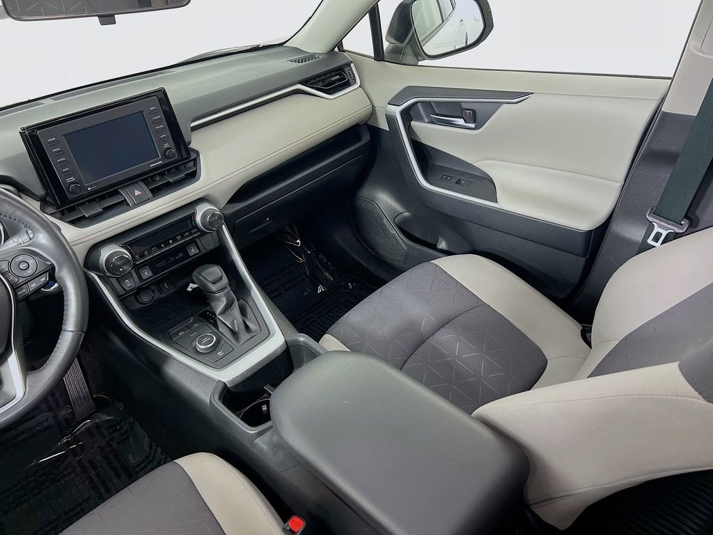 Used 2022 Toyota RAV4 XLE w/ Convenience Package image 23
