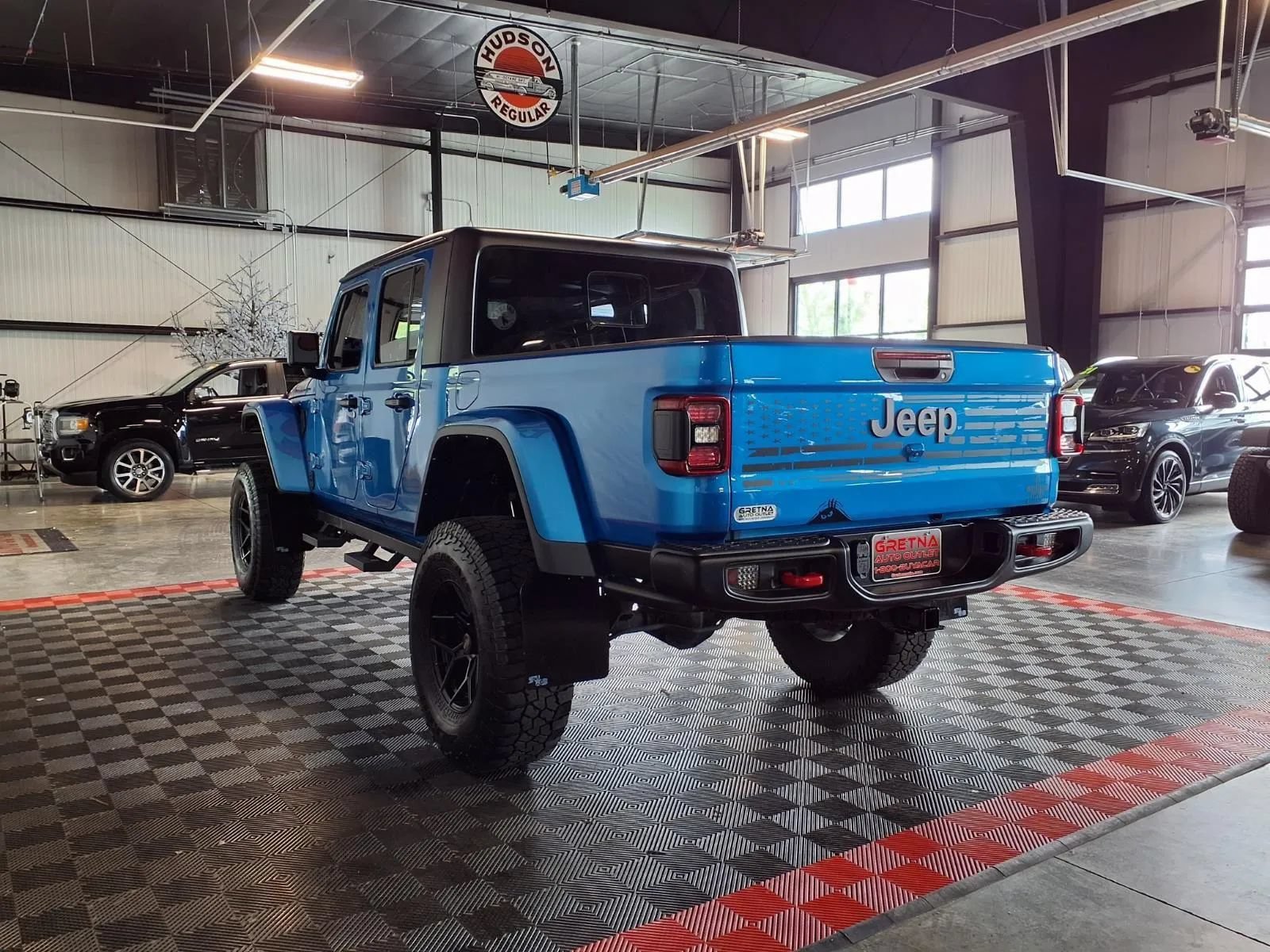 Used 2021 Jeep Gladiator Rubicon AWD/4WD image 4