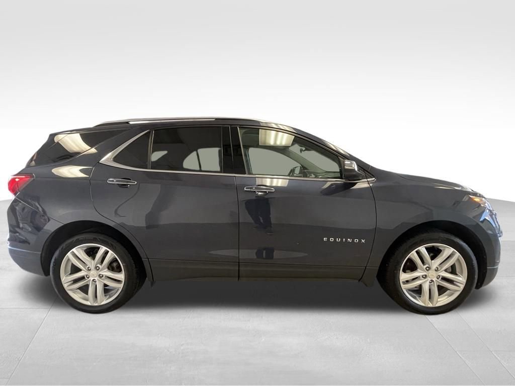 Used 2018 Chevrolet Equinox Premier w/ LPO, Cargo Package image 6