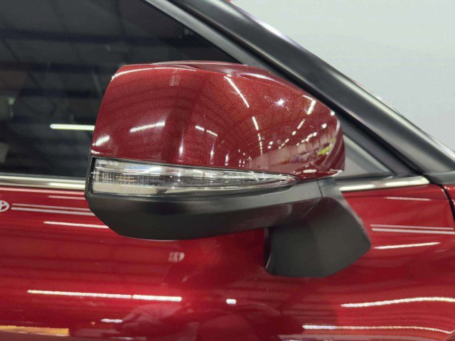 Used 2021 Toyota Highlander XLE image 16