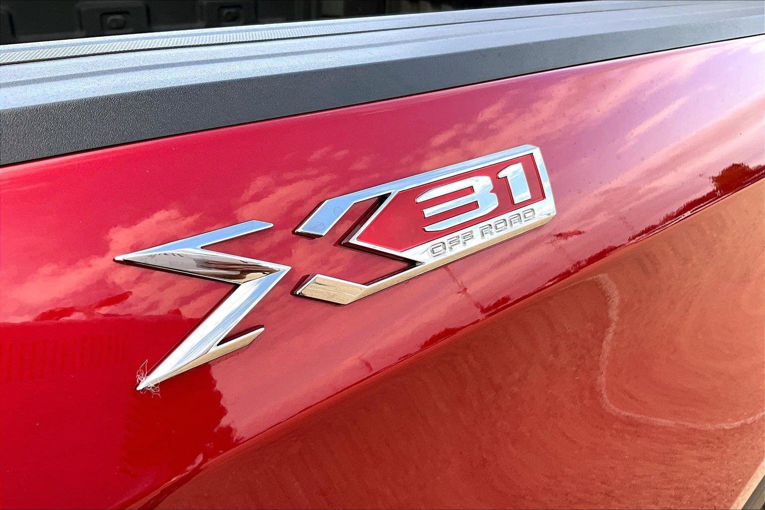 Used 2022 GMC Sierra 1500 Elevation w/ Preferred Package AWD/4WD image 10