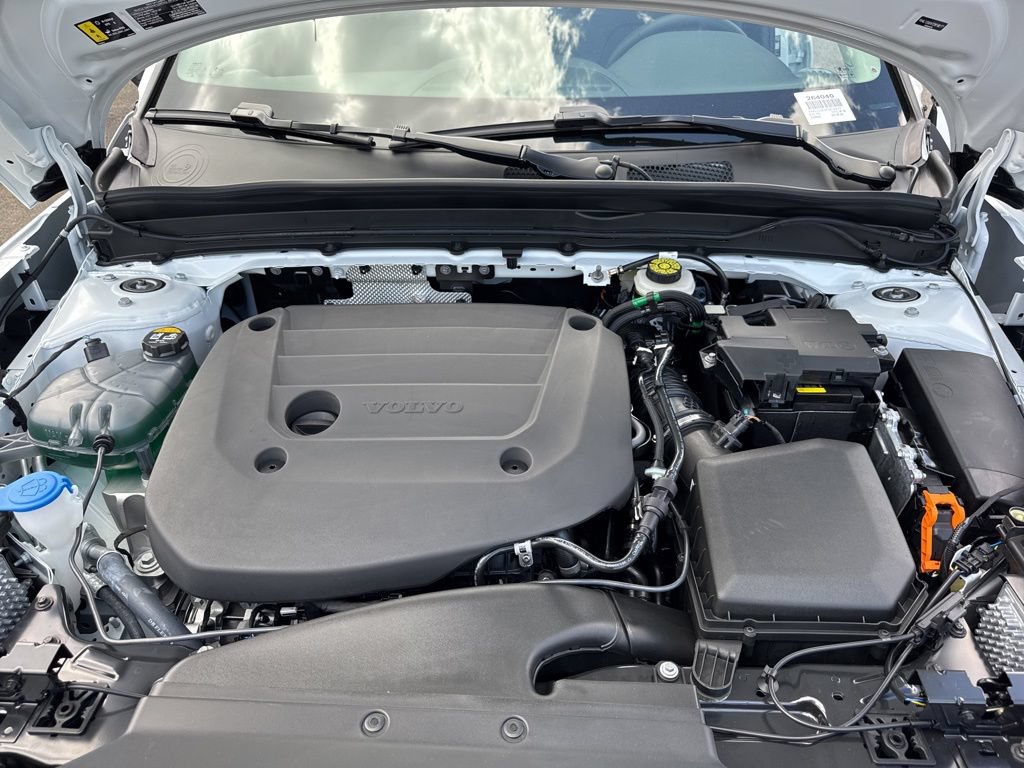 New 2026 Volvo XC40 B5 Plus w/ Climate Package AWD/4WD image 29