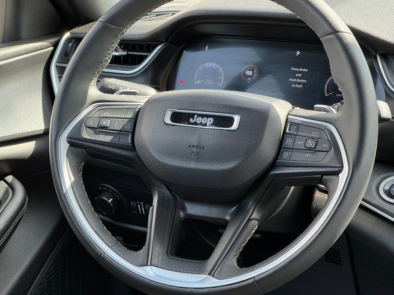 Used 2023 Jeep Grand Cherokee L Laredo AWD/4WD image 13